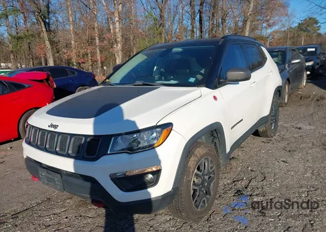 2019 Jeep Compass Trailhawk 4X4 из США, поврежденный, VIN 3C4NJDDB2KT695383